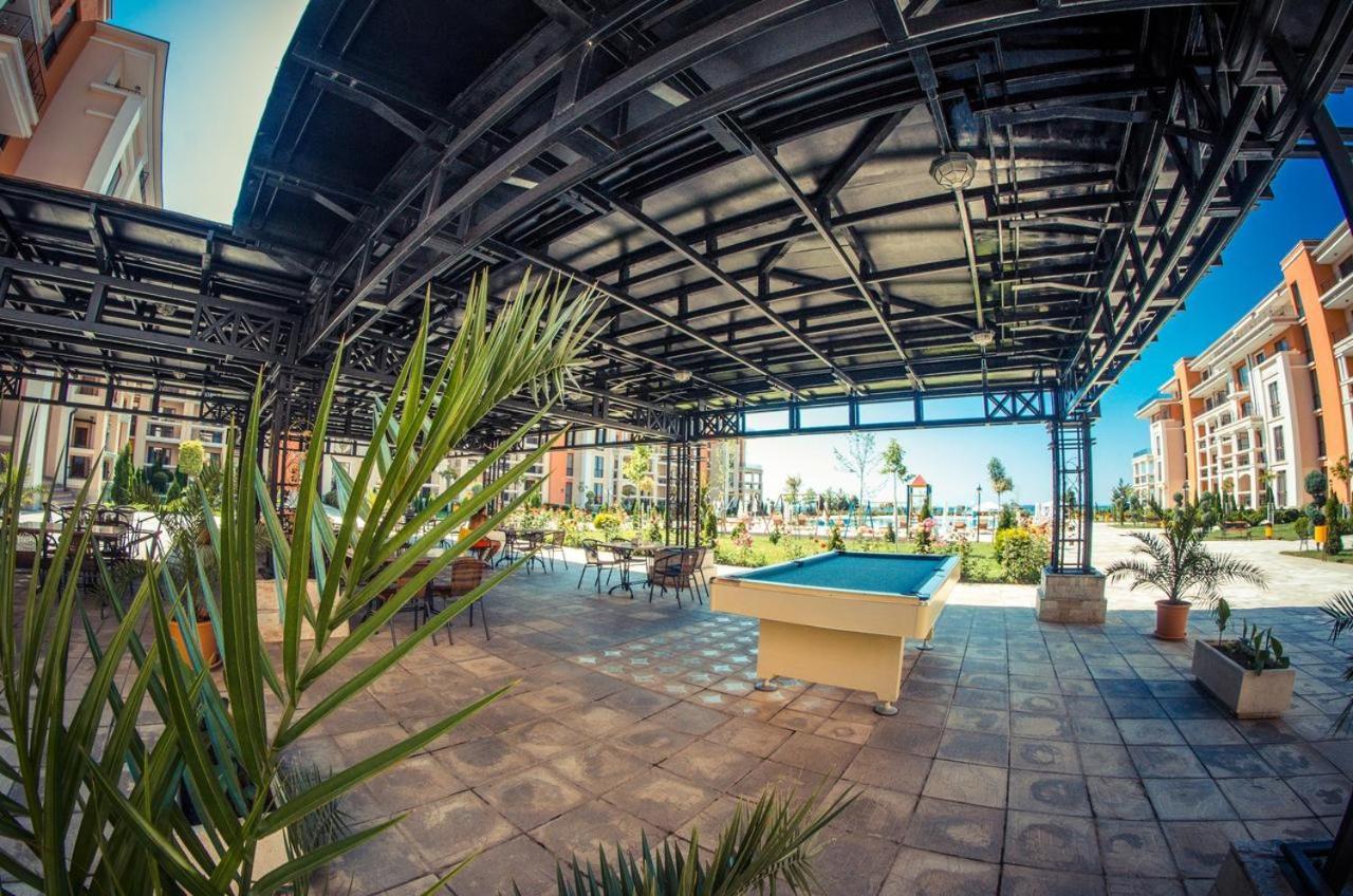 Prestige Fort Beach - Premium Apartments スヴェティ・ヴラス エクステリア 写真